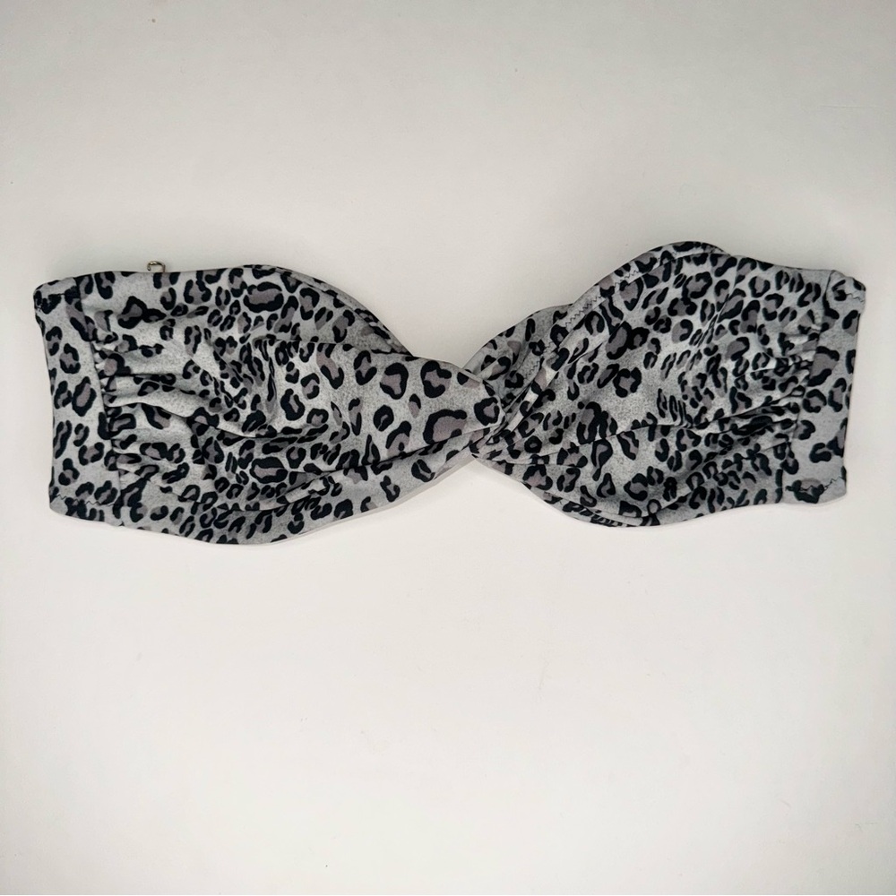 VICTORIA’S SECRET STRAPLESS BIKINI SMALL TWOPIECE SWIMWEAR SWIMSUIT LEOPARD PRI